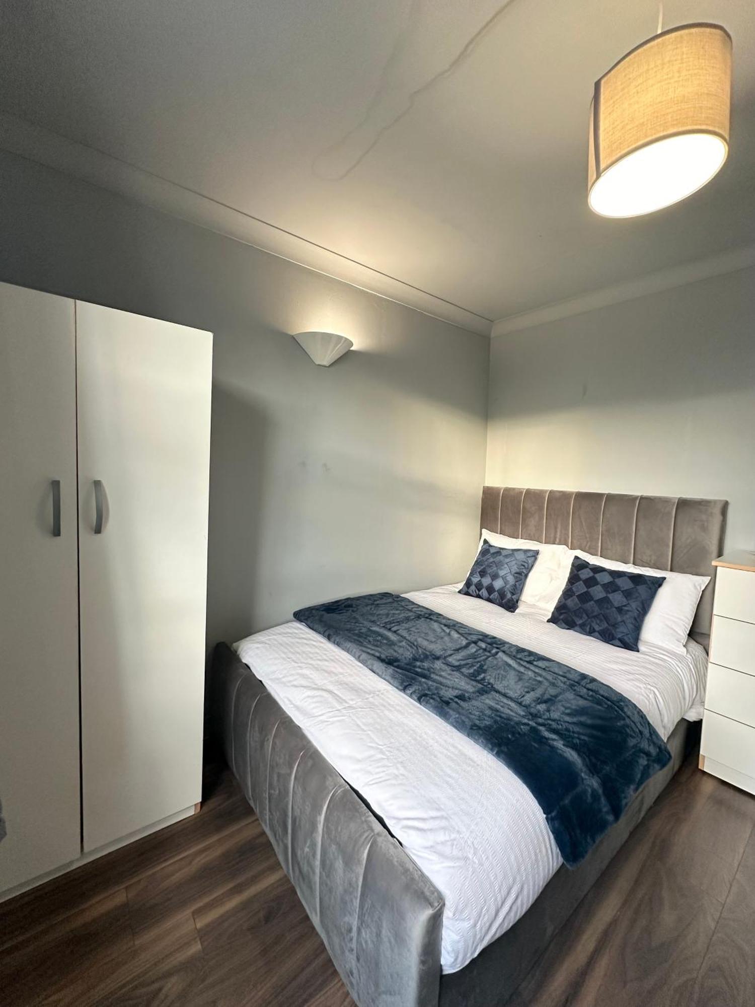 Luxury Room In A 4 Bedroom Flat! 4 Minutes Walk To Kingscross, St Pancras London Exterior photo