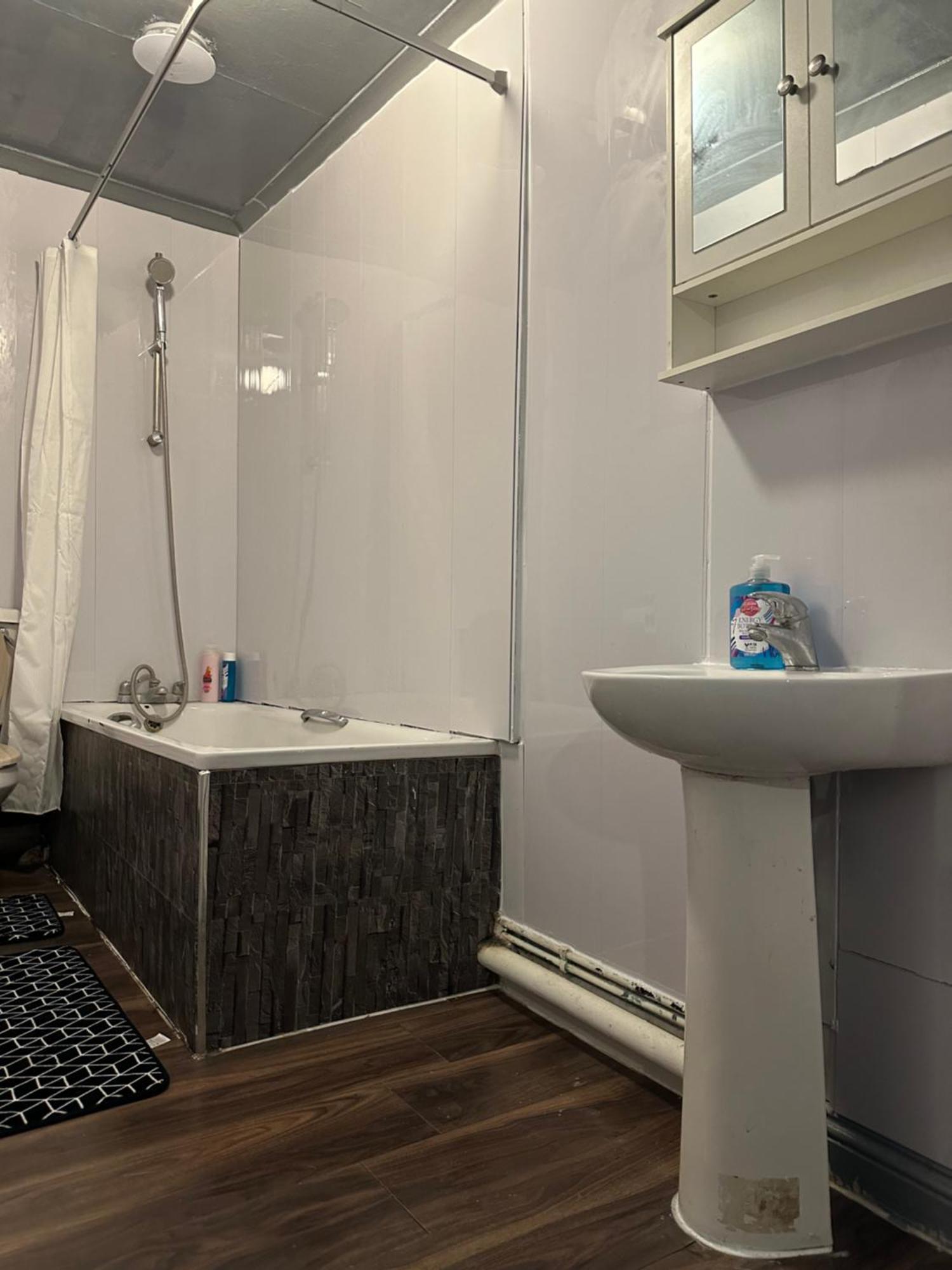 Luxury Room In A 4 Bedroom Flat! 4 Minutes Walk To Kingscross, St Pancras London Exterior photo