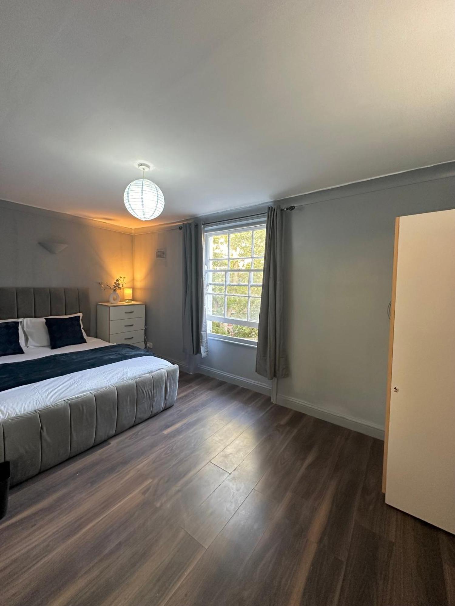 Luxury Room In A 4 Bedroom Flat! 4 Minutes Walk To Kingscross, St Pancras London Exterior photo