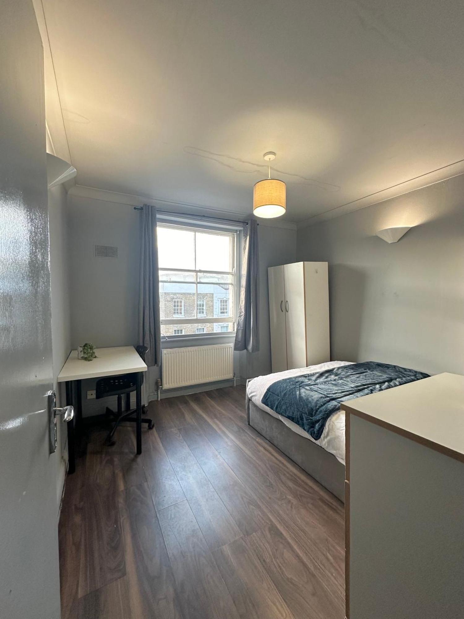 Luxury Room In A 4 Bedroom Flat! 4 Minutes Walk To Kingscross, St Pancras London Exterior photo