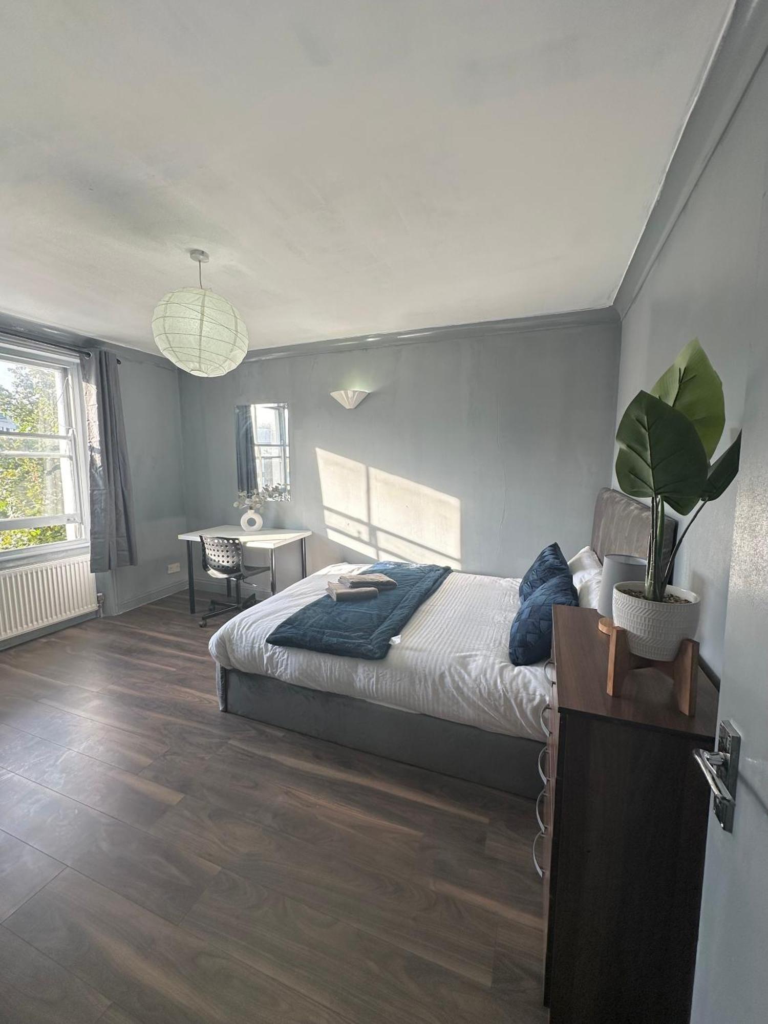Luxury Room In A 4 Bedroom Flat! 4 Minutes Walk To Kingscross, St Pancras London Exterior photo