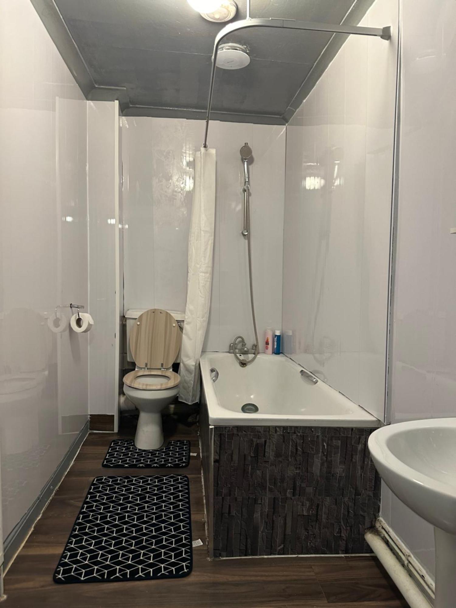 Luxury Room In A 4 Bedroom Flat! 4 Minutes Walk To Kingscross, St Pancras London Exterior photo