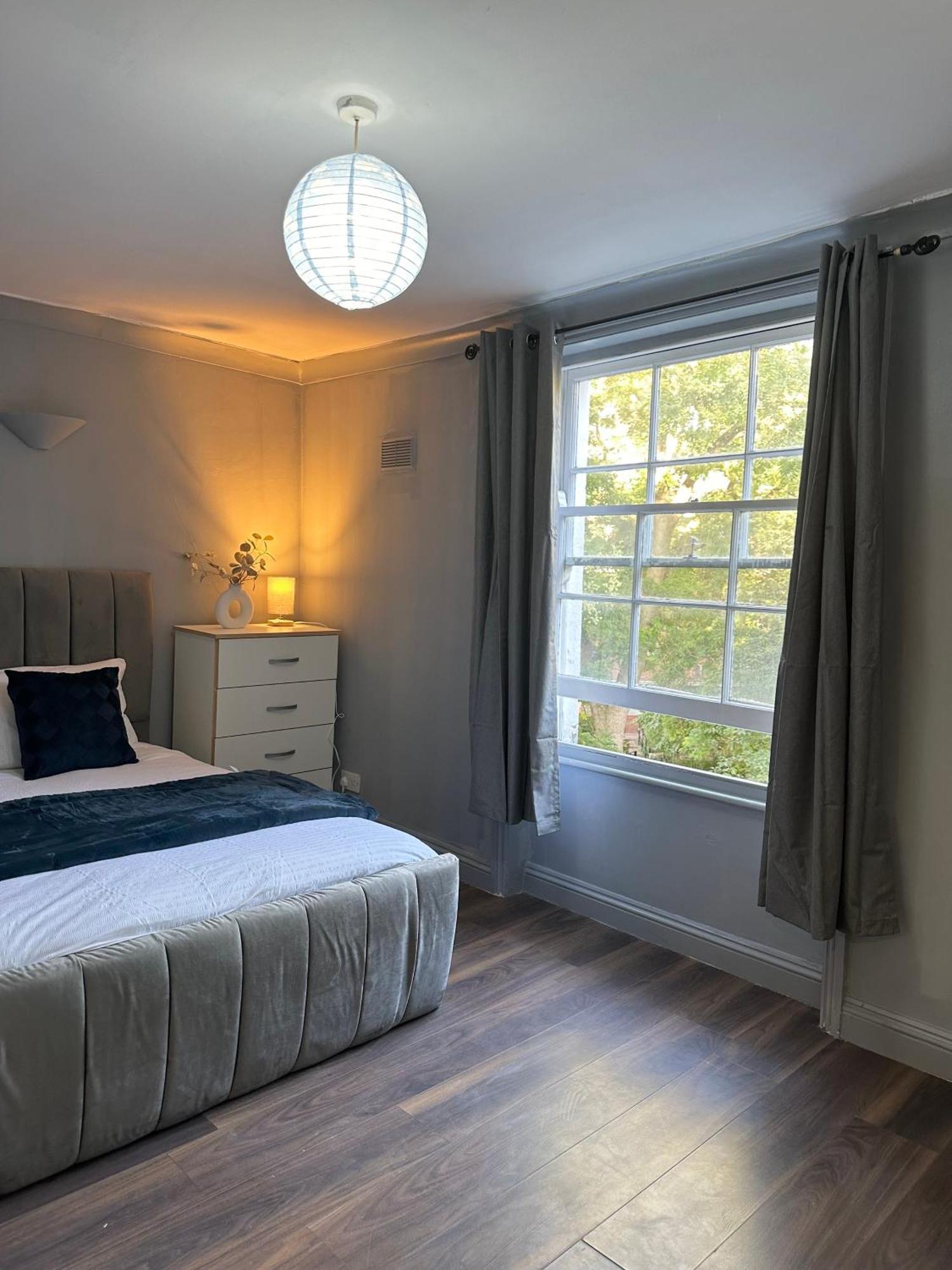 Luxury Room In A 4 Bedroom Flat! 4 Minutes Walk To Kingscross, St Pancras London Exterior photo
