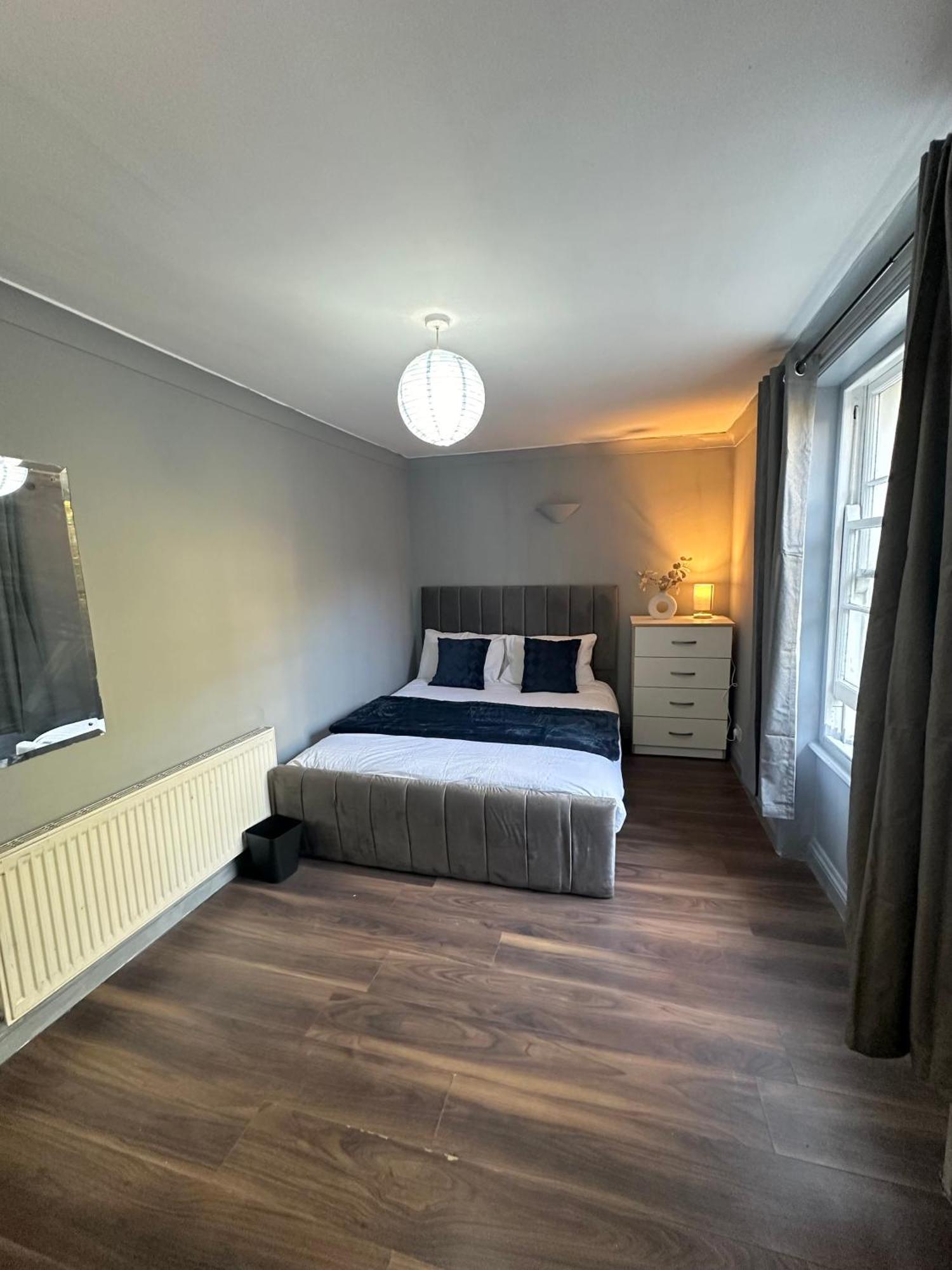 Luxury Room In A 4 Bedroom Flat! 4 Minutes Walk To Kingscross, St Pancras London Exterior photo