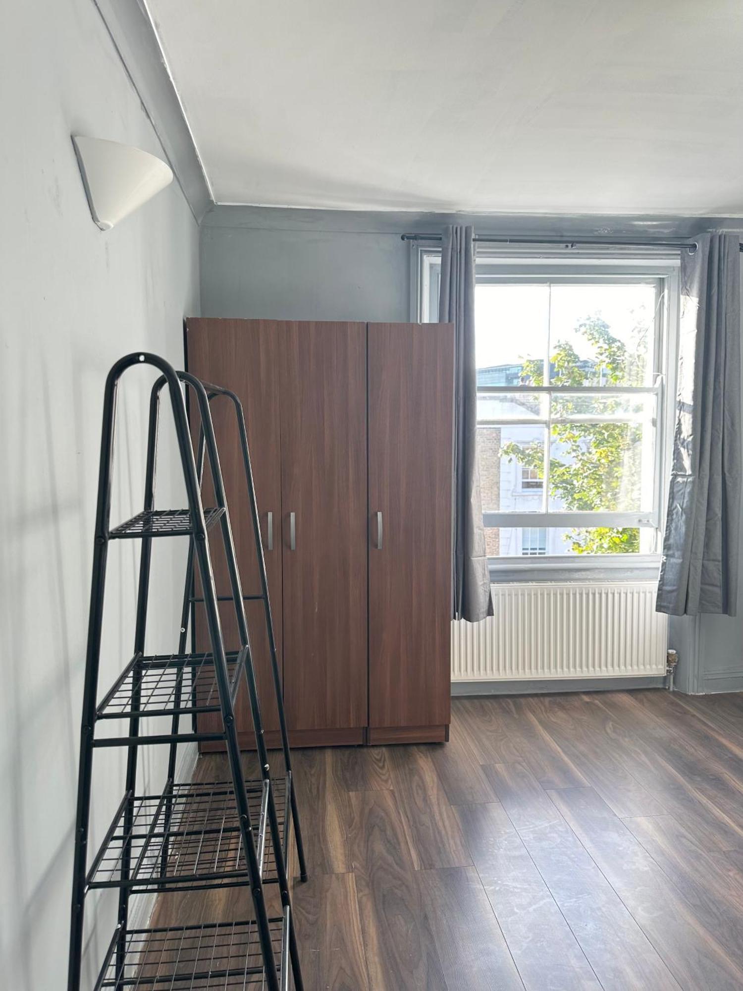 Luxury Room In A 4 Bedroom Flat! 4 Minutes Walk To Kingscross, St Pancras London Exterior photo