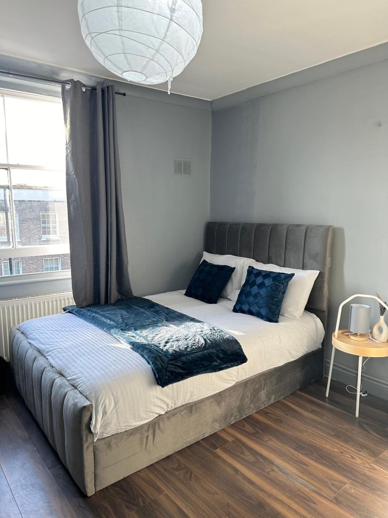 Luxury Room In A 4 Bedroom Flat! 4 Minutes Walk To Kingscross, St Pancras London Exterior photo